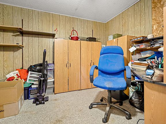 5th image of 7823 Oakridge Ave