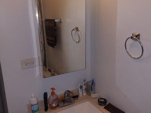 3rd image of 1520 W Chicago Ave #15203