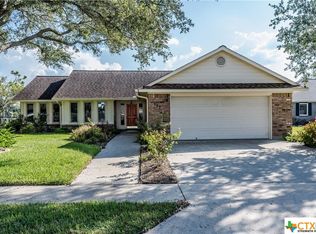 117 Newport Dr, Victoria, TX 77904