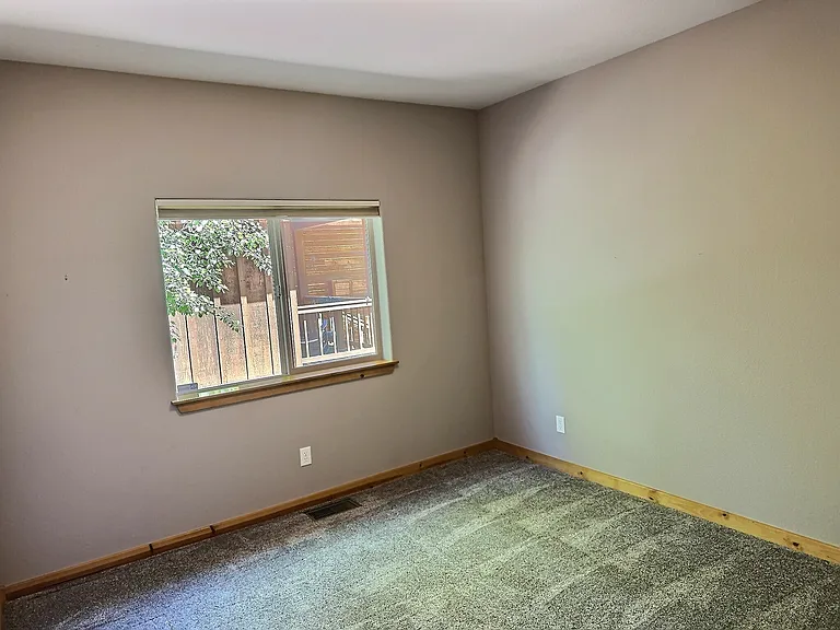 10208 Kylan Creek Ct — Photo 12