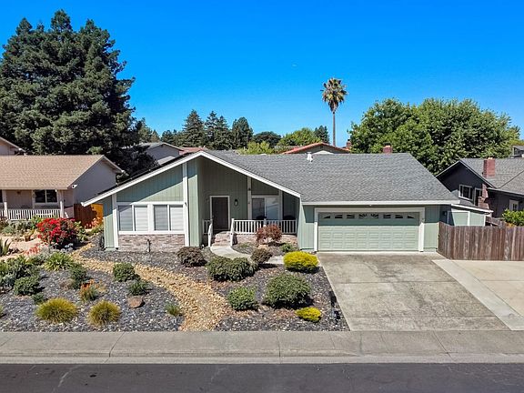 4th image of 1049 Hawthorne Circle