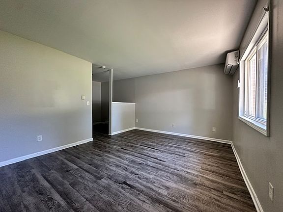 3rd image of 203 Woodnell St APT E