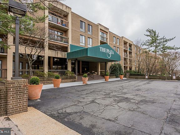 4th image of 801 N Howard St APT 302