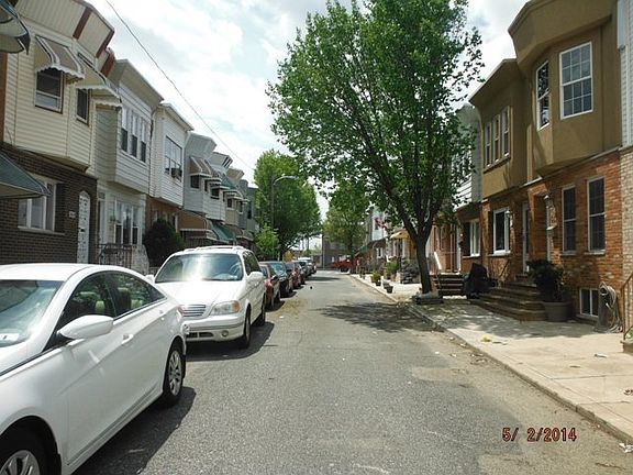 2nd image of 2618 S Iseminger St