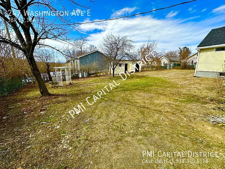 247 Washington Ave E — Photo 49