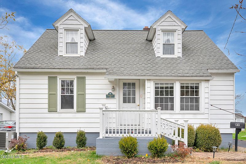 4th image of 49 Van Dyck Street
