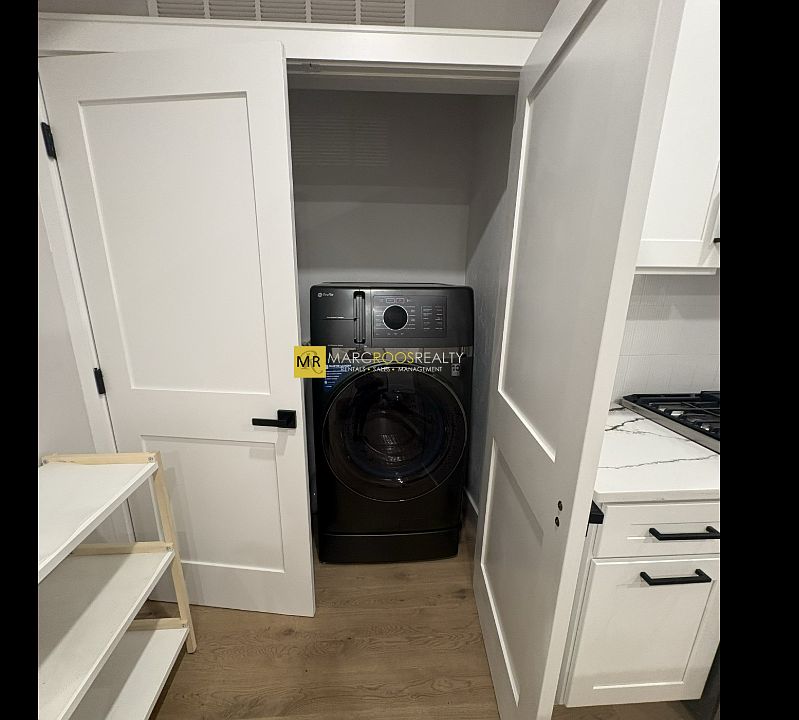1st image of 169 Maverick St #2A