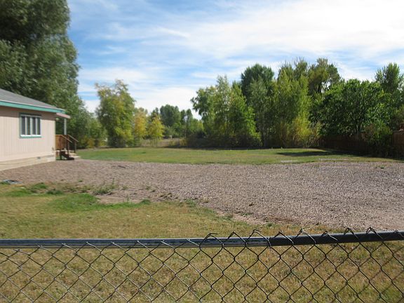3rd image of 664 Evergreen Dr