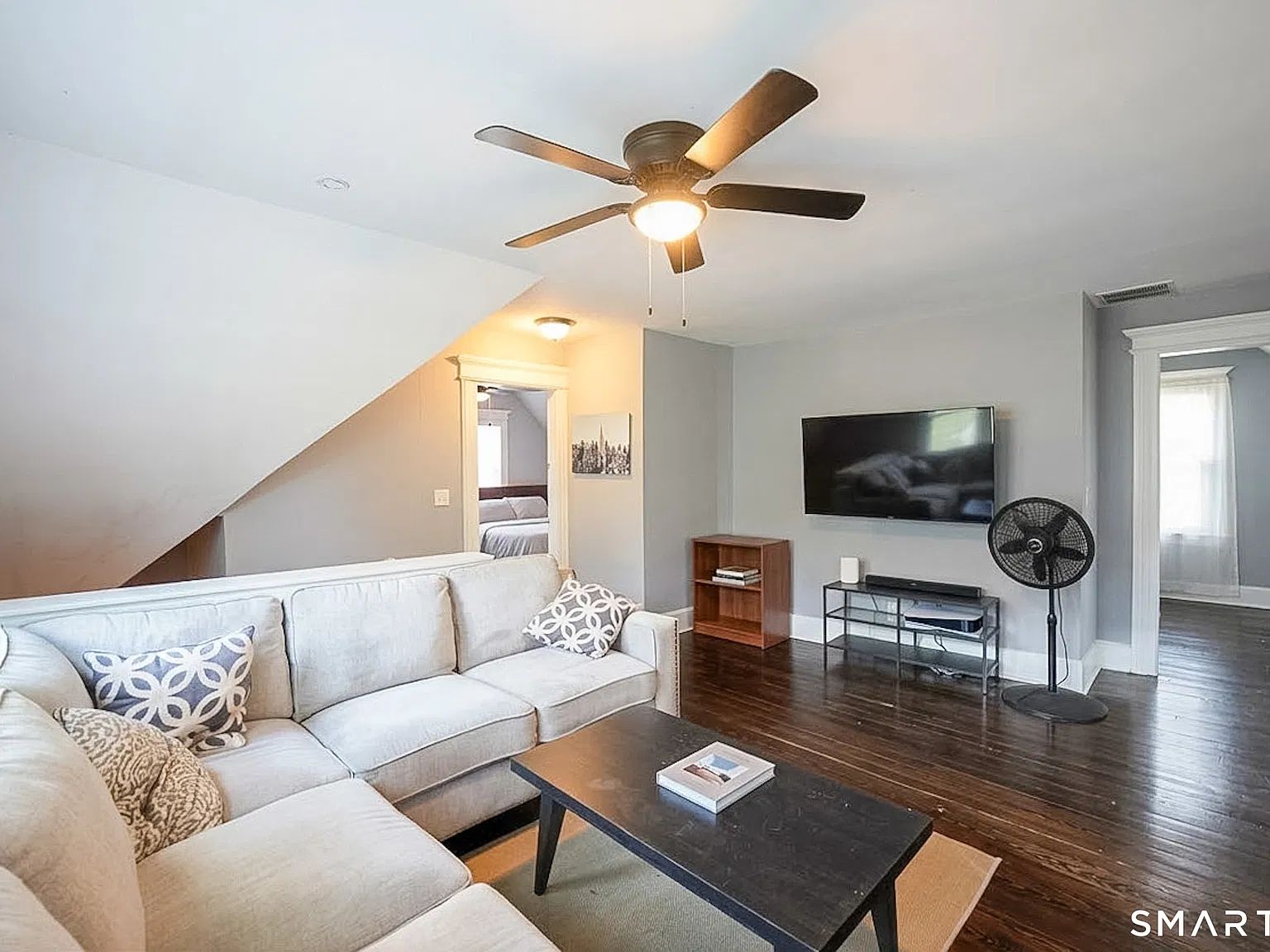 2 bed, 1.0 bath, 1147 sqft, $2,250 — Photo 3