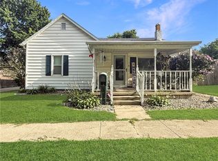 103 E Jefferson Ave, Casey, IL 62420