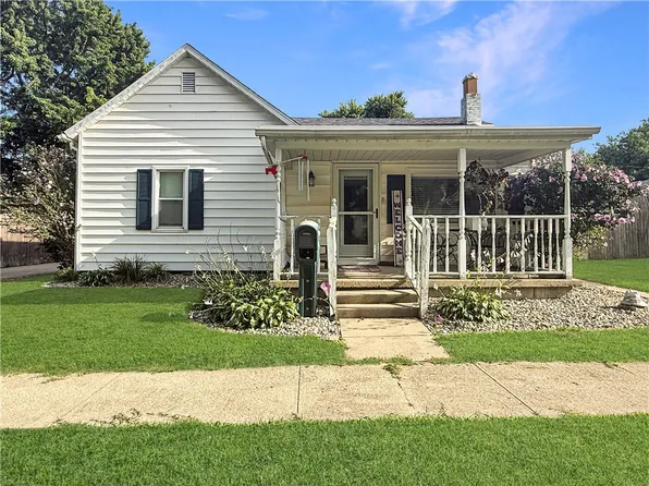 103 E Jefferson Ave, Casey, IL 62420