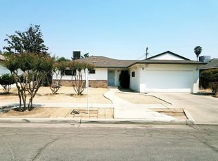 5284 N Angus St, Fresno, CA 93710