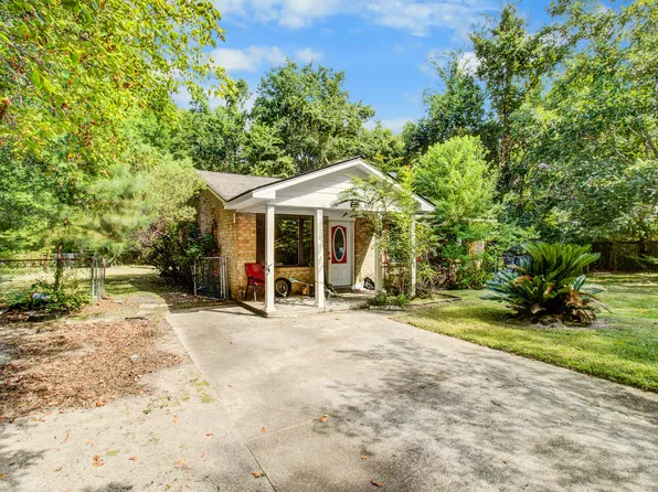 73 Oak Grove Rd, Goose Creek, SC 29445