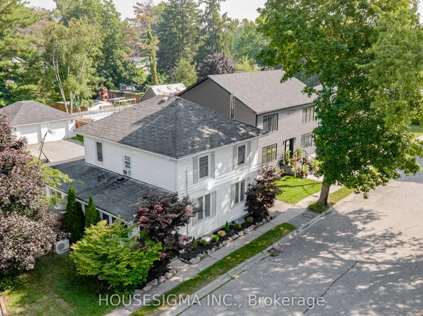 26 Park St, Clarington, ON L0B 1M0