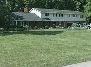 7175 Wildwood Dr, Brookfield, OH 44403