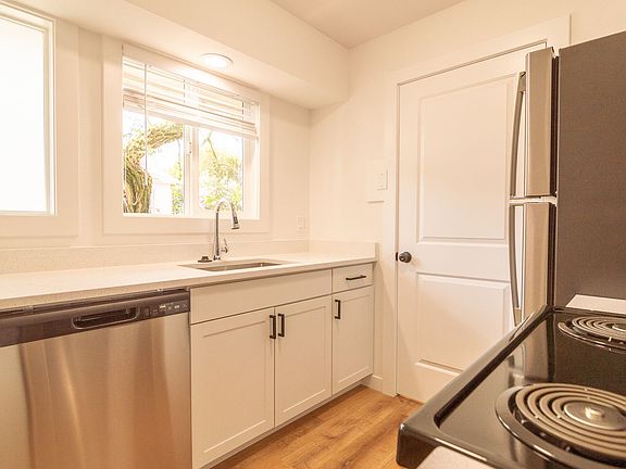 4th image of 506-510 SE 46th Ave