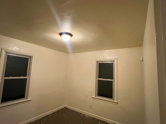 3rd image of 649 Circle Rd