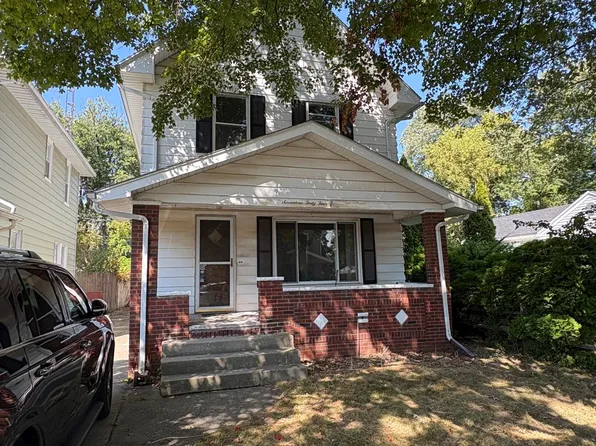 1744 Fairfax Rd, Toledo, OH 43613