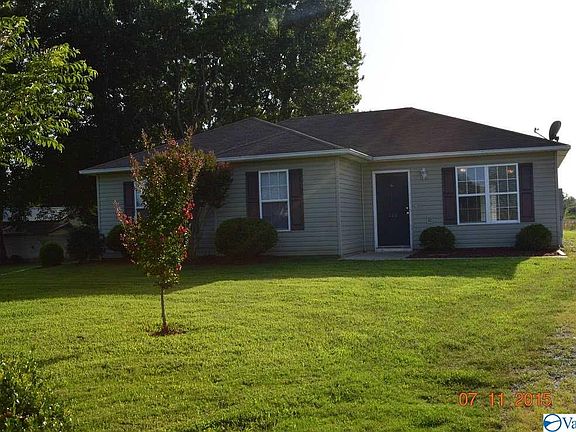 3rd image of 118 Travis Dr