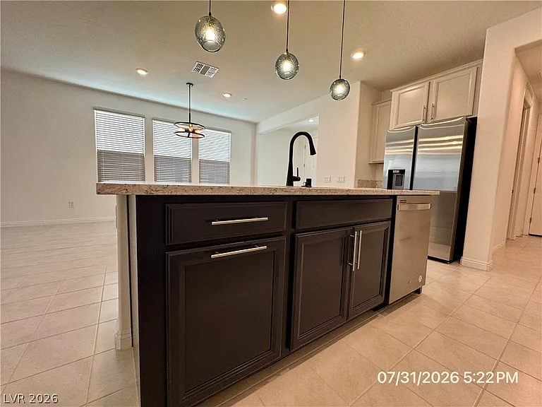 2239 Arrington Ave — Photo 8