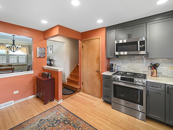 4th image of 8849 Congress Park Ave