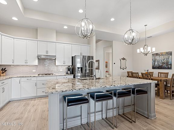 2nd image of 10700 AVENTURA Drive