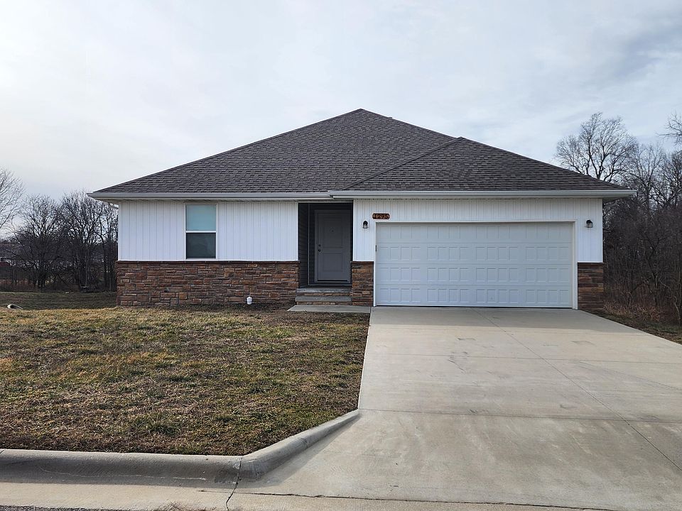 1st image of 1295 S Whitaker Avenue