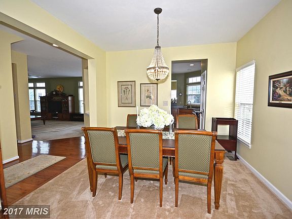 5th image of 9559 Laurencekirk Pl