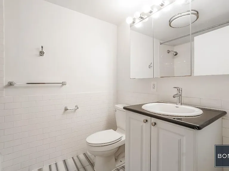 207 E 27th St #STEB — Photo 12