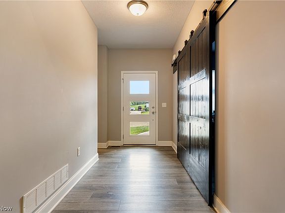 3rd image of 5585 Shadow Ridge Cir NW
