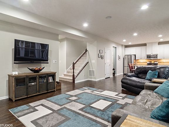 5th image of 755 Olympic Way