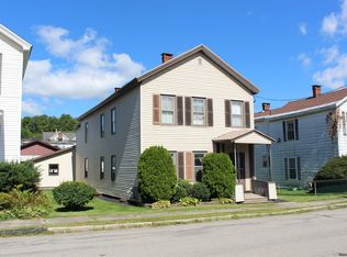 58 Gray St, Amsterdam, NY 12010