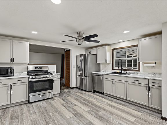 3rd image of 309 Birch Ave