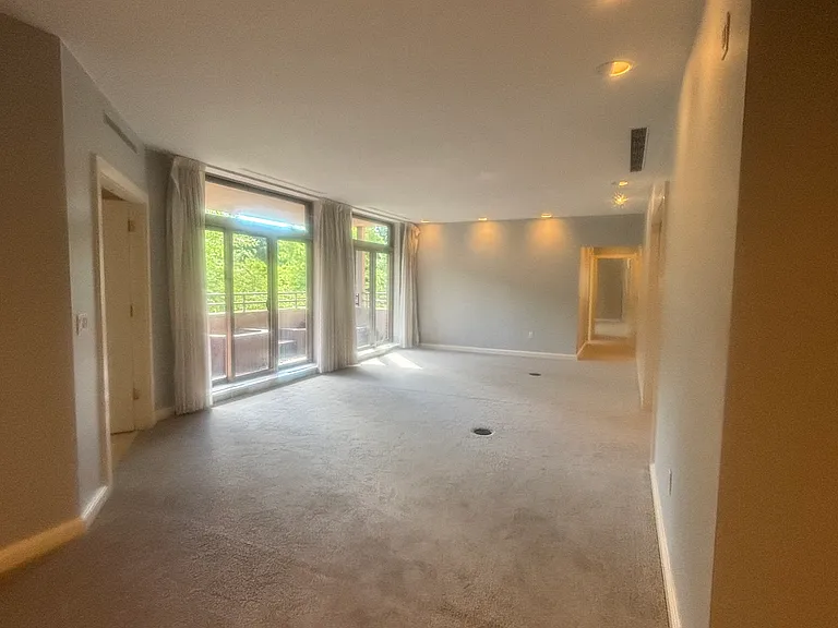99-60 Florence St #3D — Photo 15