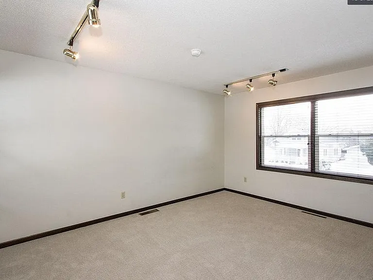 21 Highland Dr — Photo 10