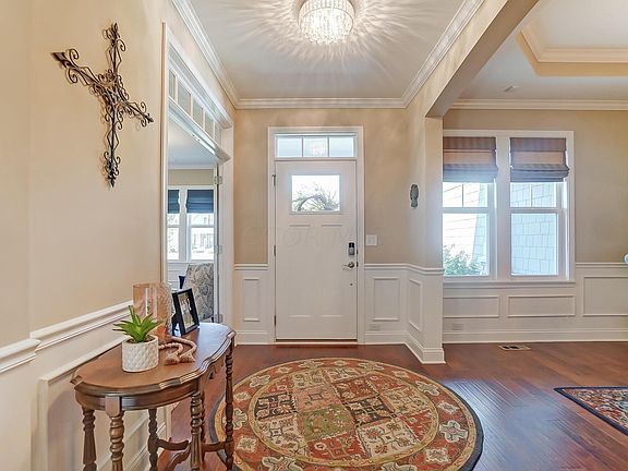 4th image of 820 Kelburn Ln