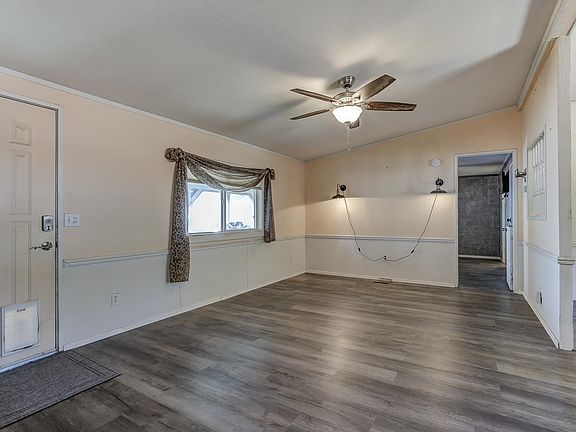 5th image of 25349 Orange St