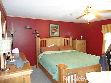 5th image of 844 Oxbow Dr NE