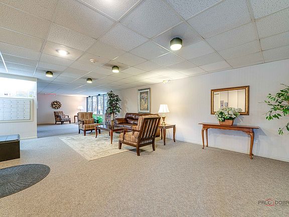 2nd image of 920 Vose Dr APT 307