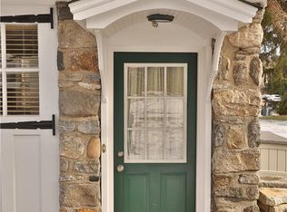 1 High Hill Farm Pl #1A, Thornwood, NY 10594