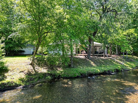 41st image of 198 Riverbend Dr
