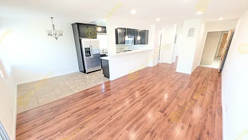 1027 N Stanley Ave #6 Photo 1