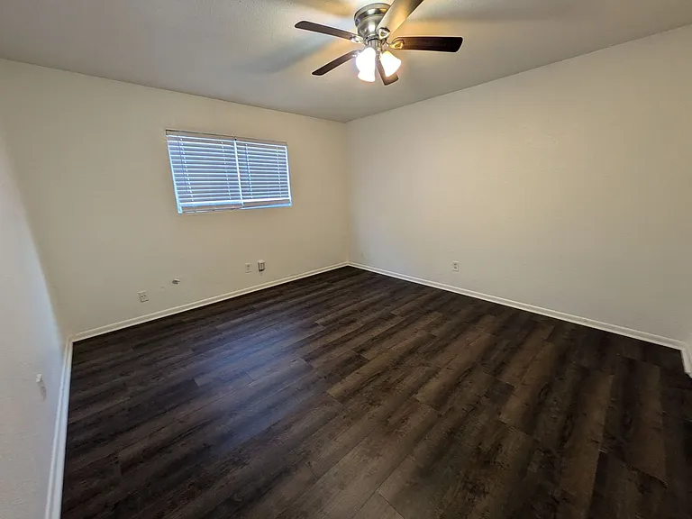 Sullivan Apartment Homes — Photo 40