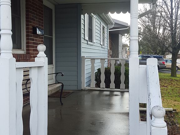 2nd image of 3382 Bremen St