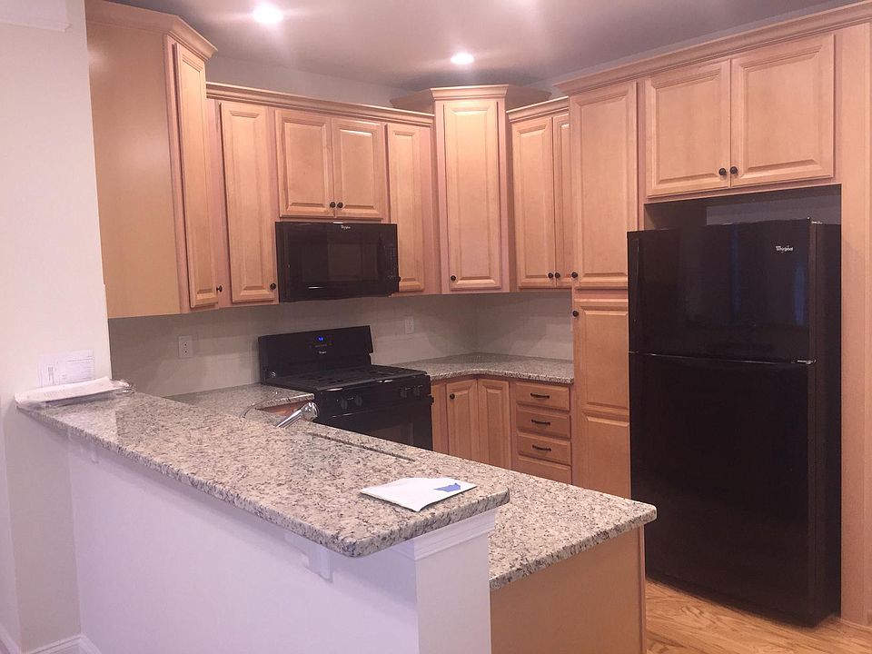 1st image of 106 Corning Fairbanks Way
