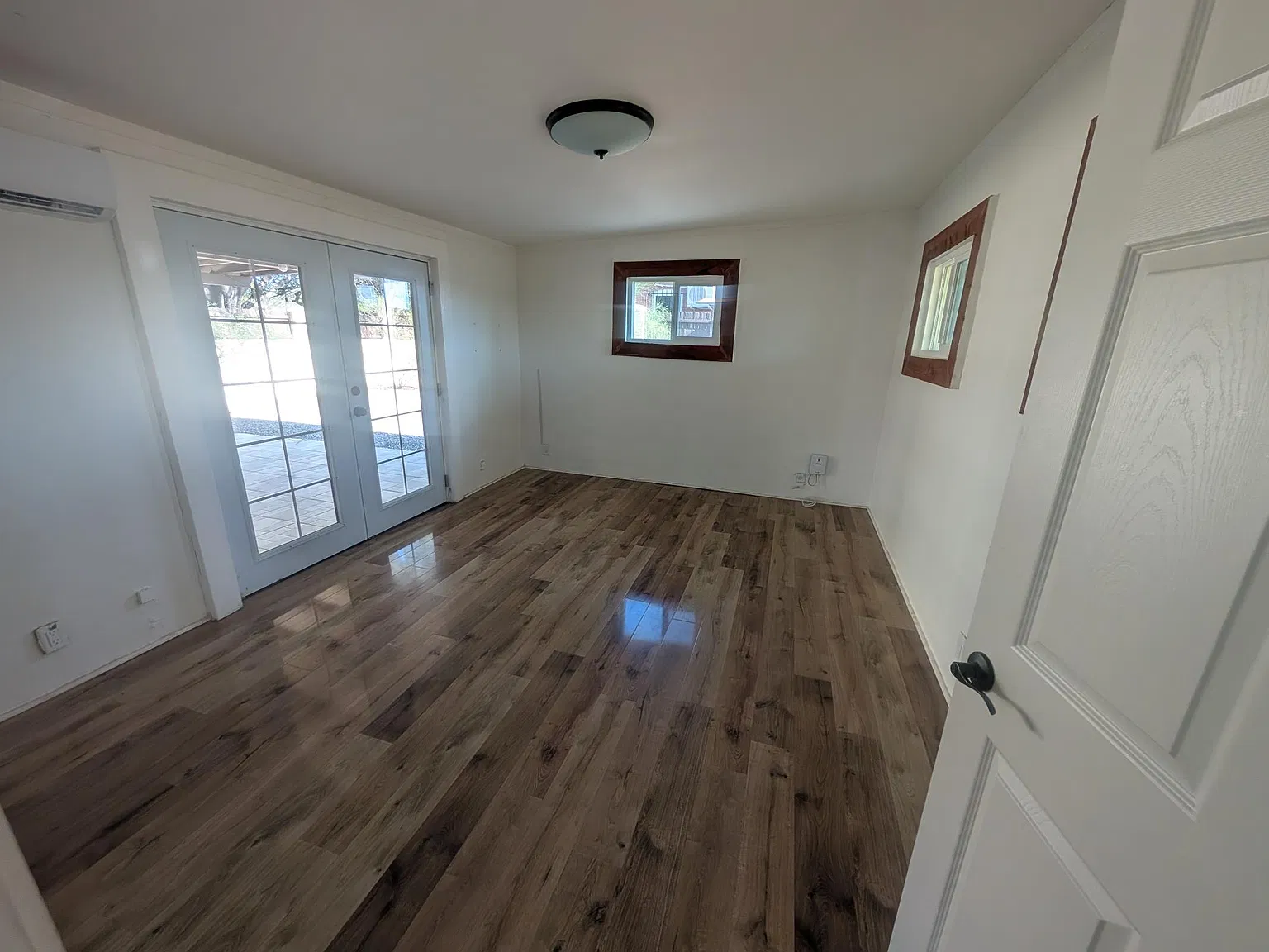 3 bed, 1080 sqft, $1,995 — Photo 4
