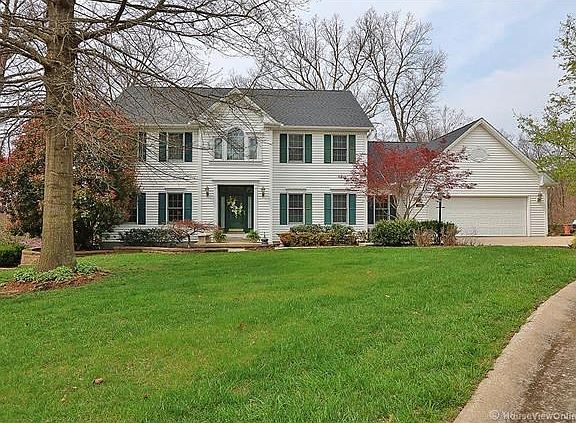 2nd image of 2211 Crown Point Dr