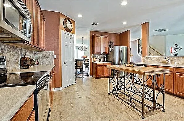 2832 Elm Fork Dr — Photo 11