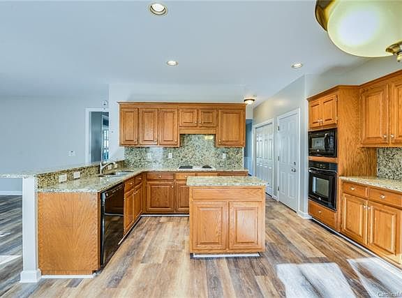 2nd image of 4525 Poplar Grove Dr
