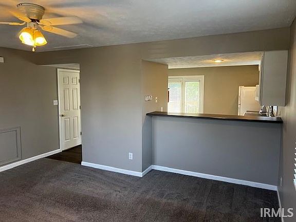 4th image of 3477 S Oaklawn Cir